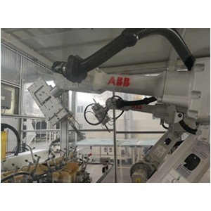 ABB机械人超声波焊接系统